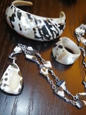 Mother Of Pearl Black And White Shell Bundle:Cuff, Ring, Silver Necklace